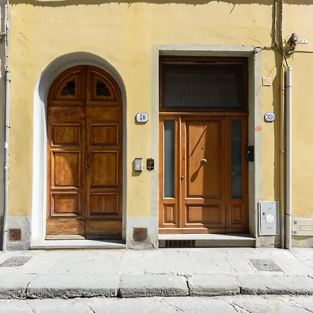 Santa Croce's Vintage By Mmega *